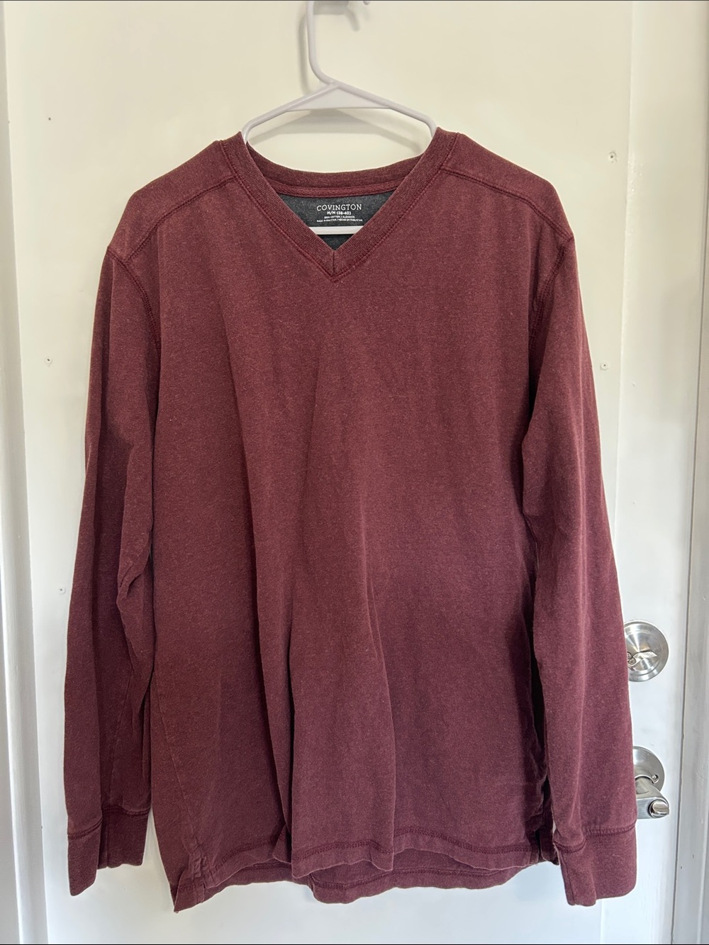Covington Men's V-Neck Sweater in Wine